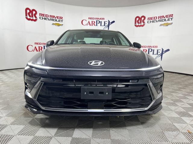 Used 2025 Hyundai Sonata SEL FWD image 2