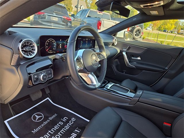 Used 2025 Mercedes-Benz CLA 250 4MATIC image 26