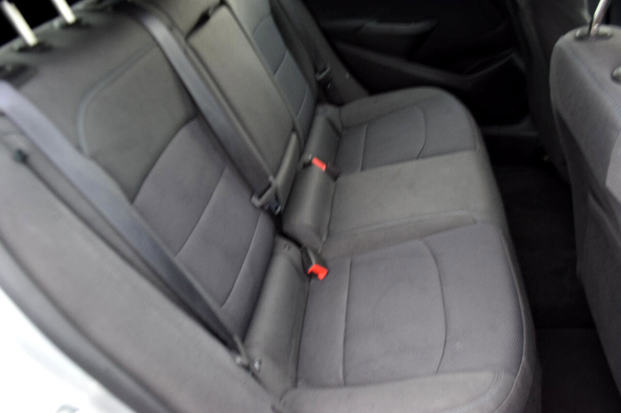 Used 2018 Chevrolet Cruze LT w/ Convenience Package image 26