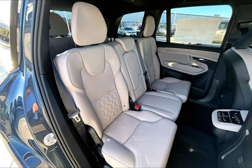 New 2026 Volvo XC90 B6 Core AWD/4WD image 8