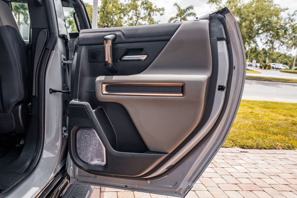 Used 2025 GMC Hummer EV 3X AWD/4WD image 39
