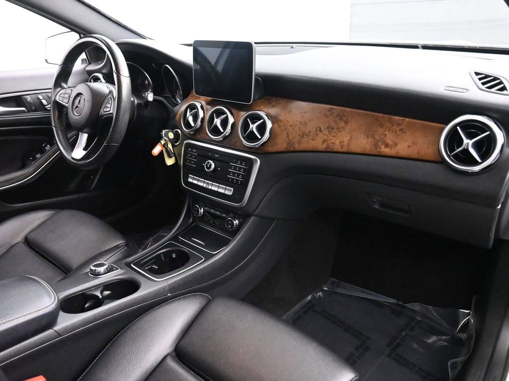 Used 2019 Mercedes-Benz GLA 250 GLA 250 image 21