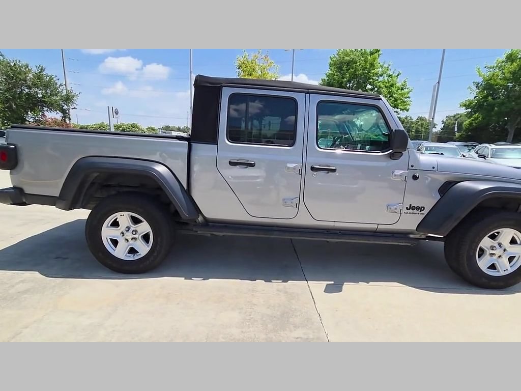 Used 2020 Jeep Gladiator Sport w/ Quick Order Package 24S AWD/4WD image 32