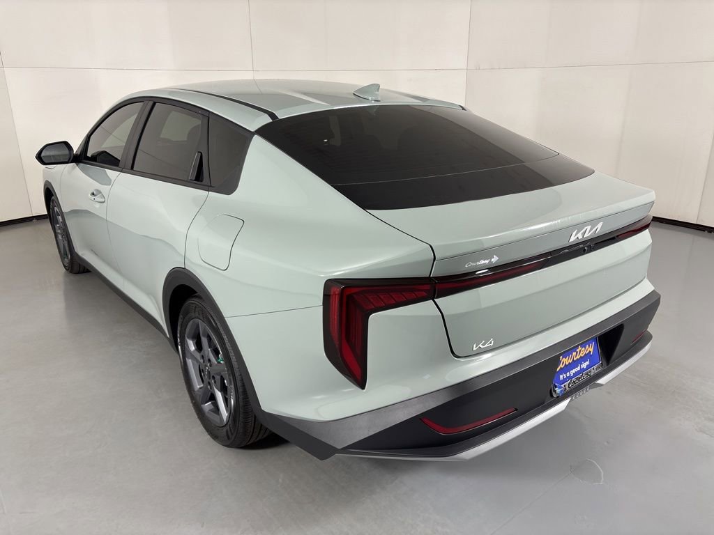 New 2026 Kia K4 LXS image 6