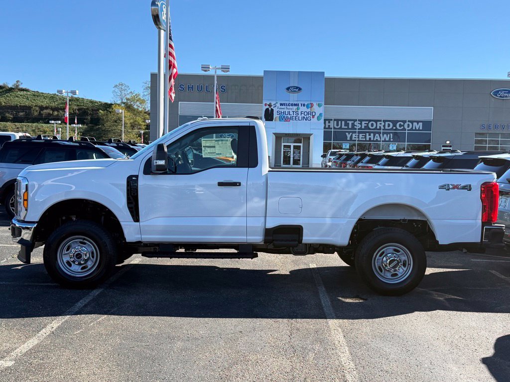New 2027 Ford F250 XL w/ XL Chrome Package AWD/4WD image 2