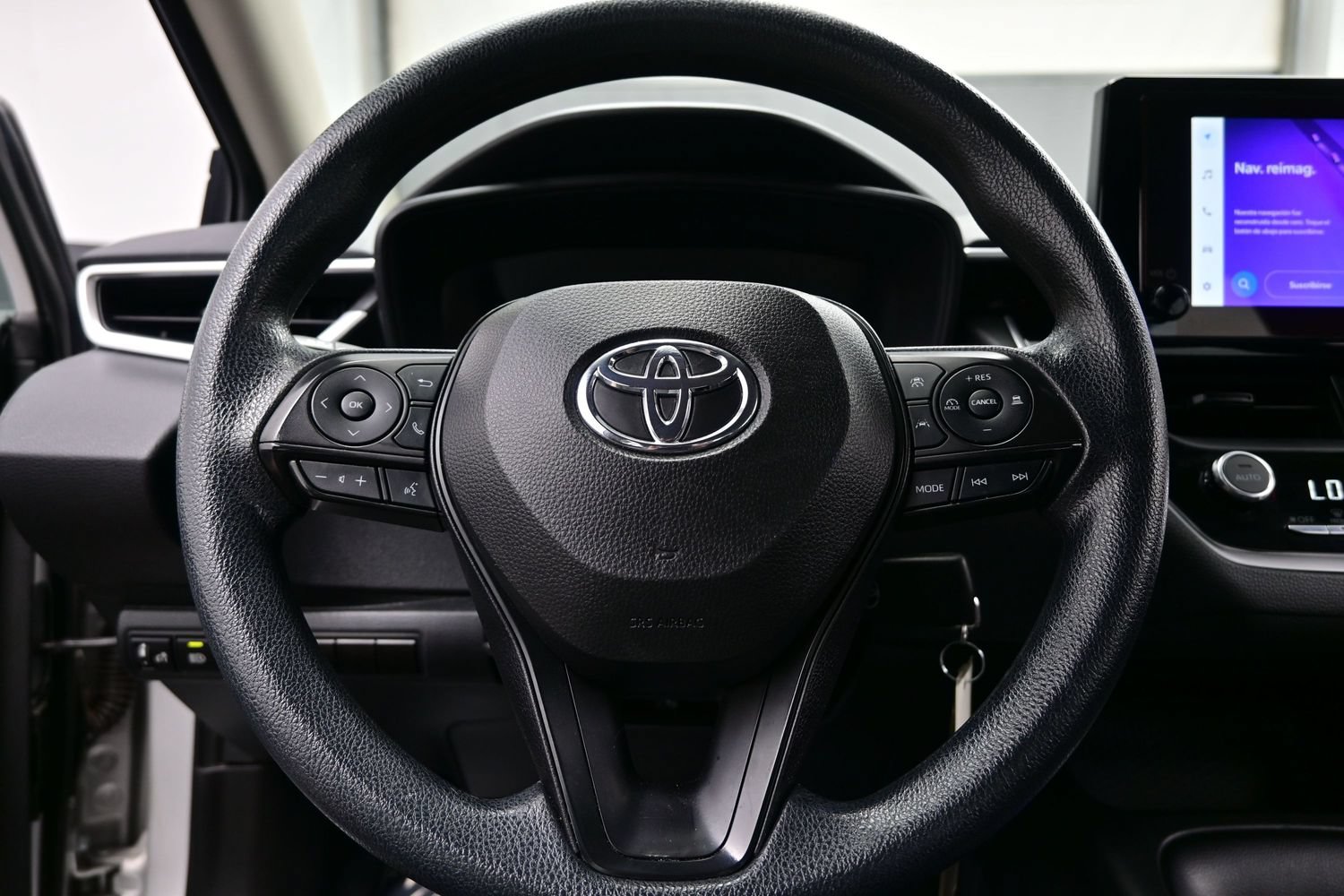 Used 2024 Toyota Corolla LE FWD image 21
