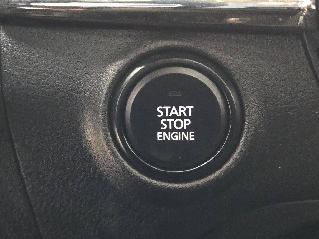 Used 2023 MAZDA MAZDA3 s image 32