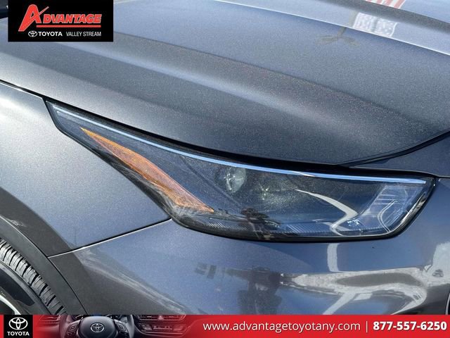 Used 2023 Toyota Highlander LE image 11