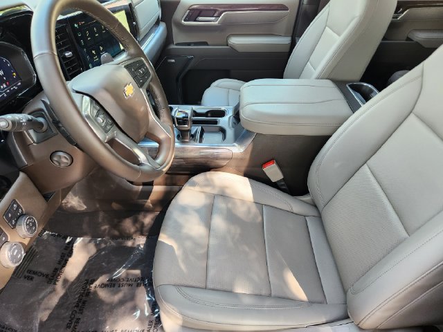 Used 2025 Chevrolet Silverado 1500 LTZ w/ LTZ Premium Texas Edition AWD/4WD image 5