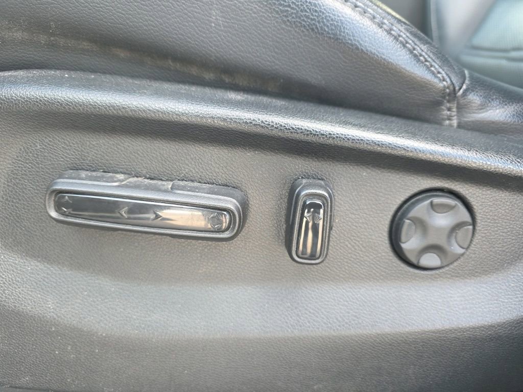 Used 2020 Honda CR-V EX-L image 11