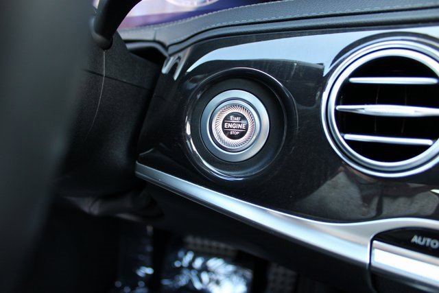 Used 2019 Mercedes-Benz S 560 Sedan image 20