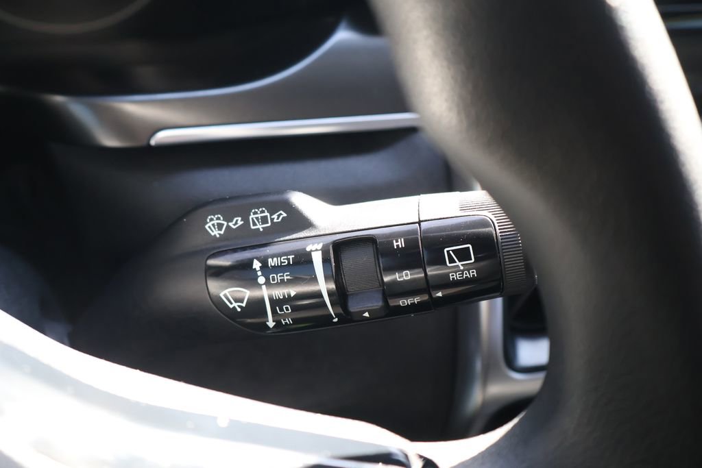 Used 2022 Kia Sorento LX image 23