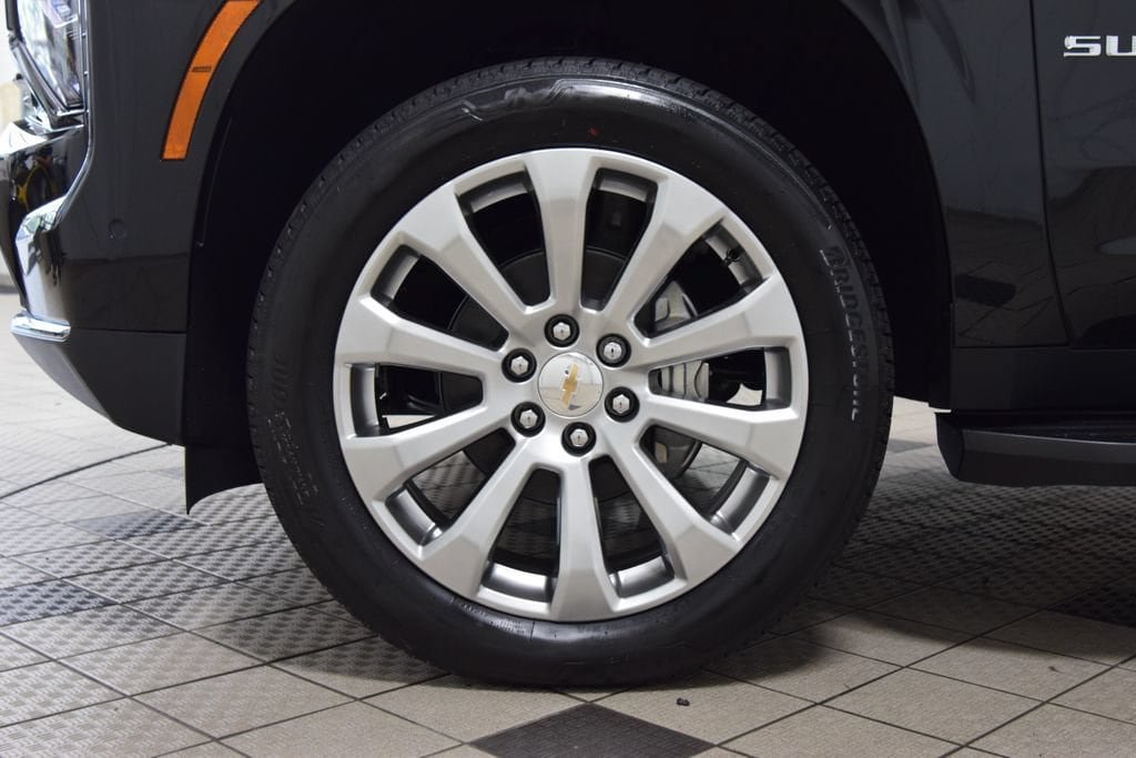 New 2026 Chevrolet Suburban Premier AWD/4WD image 29
