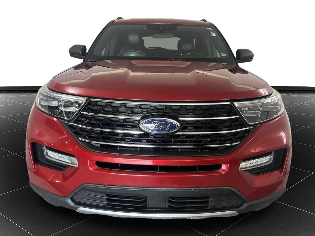 Used 2020 Ford Explorer XLT w/ Equipment Group 202A AWD/4WD image 8
