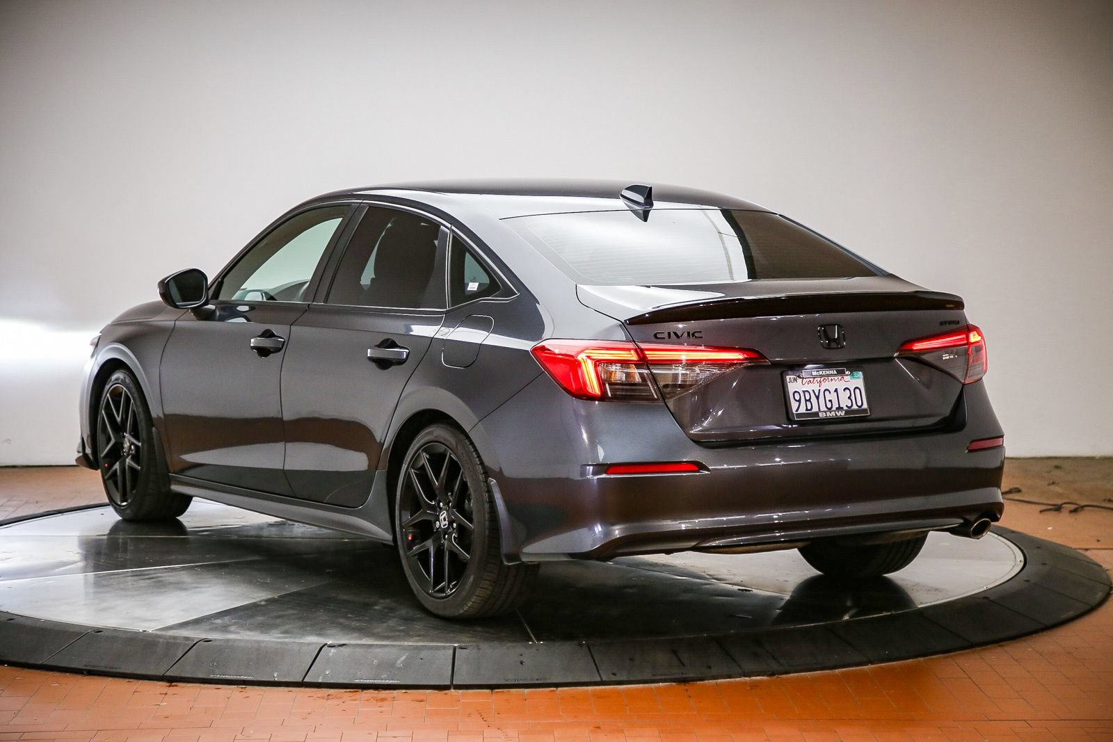 Used 2022 Honda Civic Sport image 2