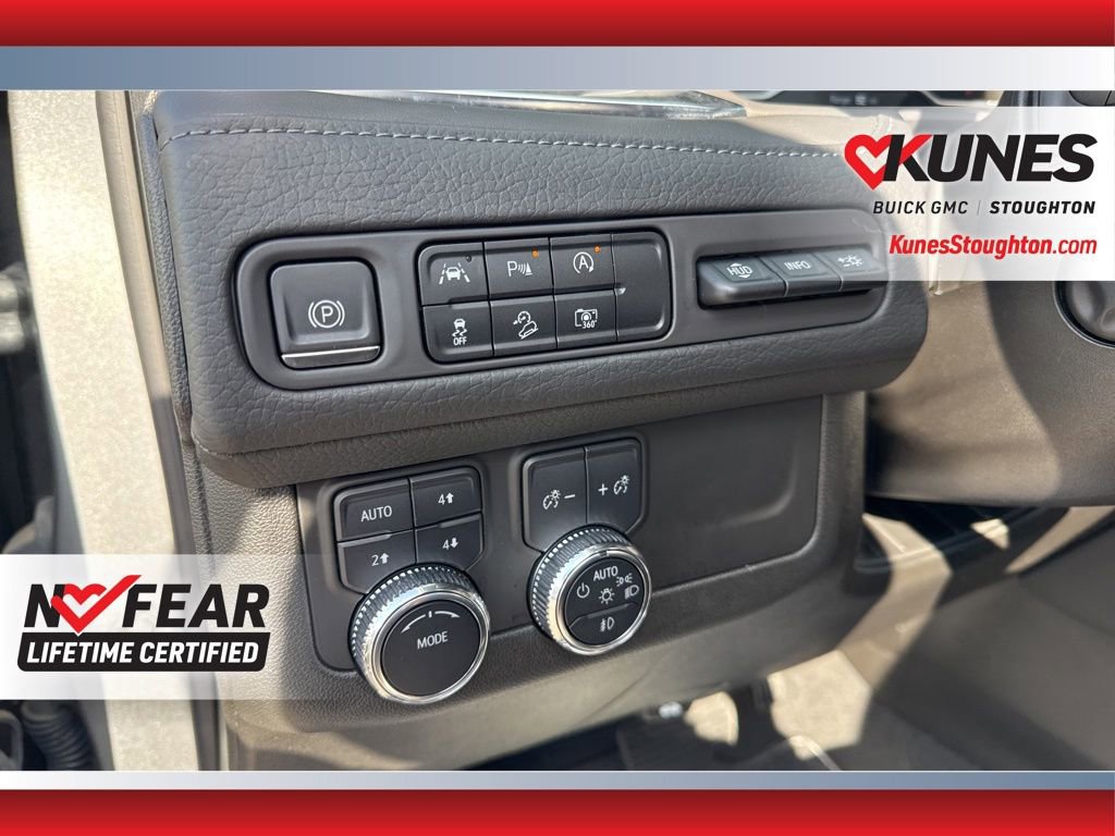 Used 2023 GMC Yukon XL Denali image 25