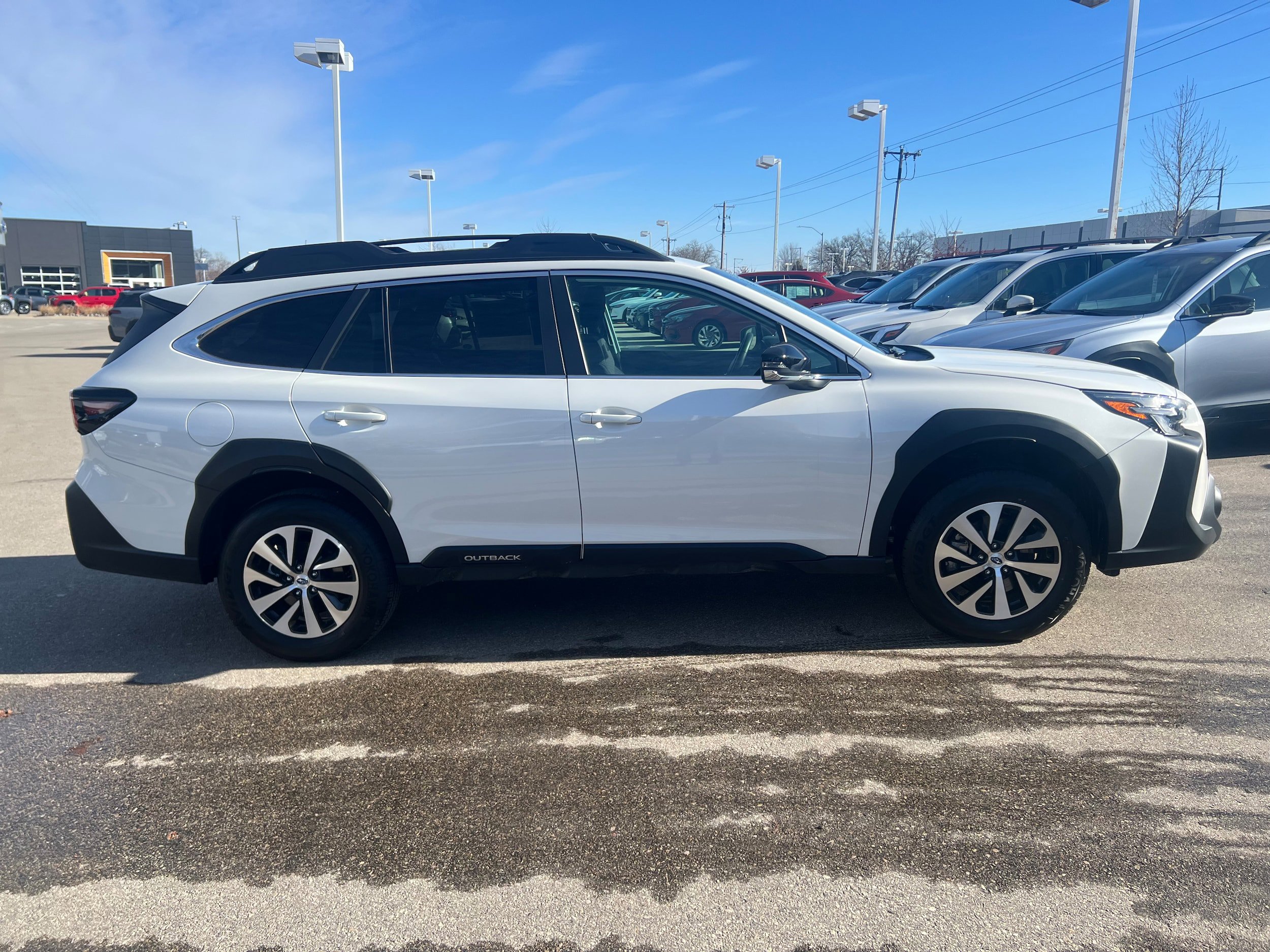 Certified 2025 Subaru Outback Premium image 8