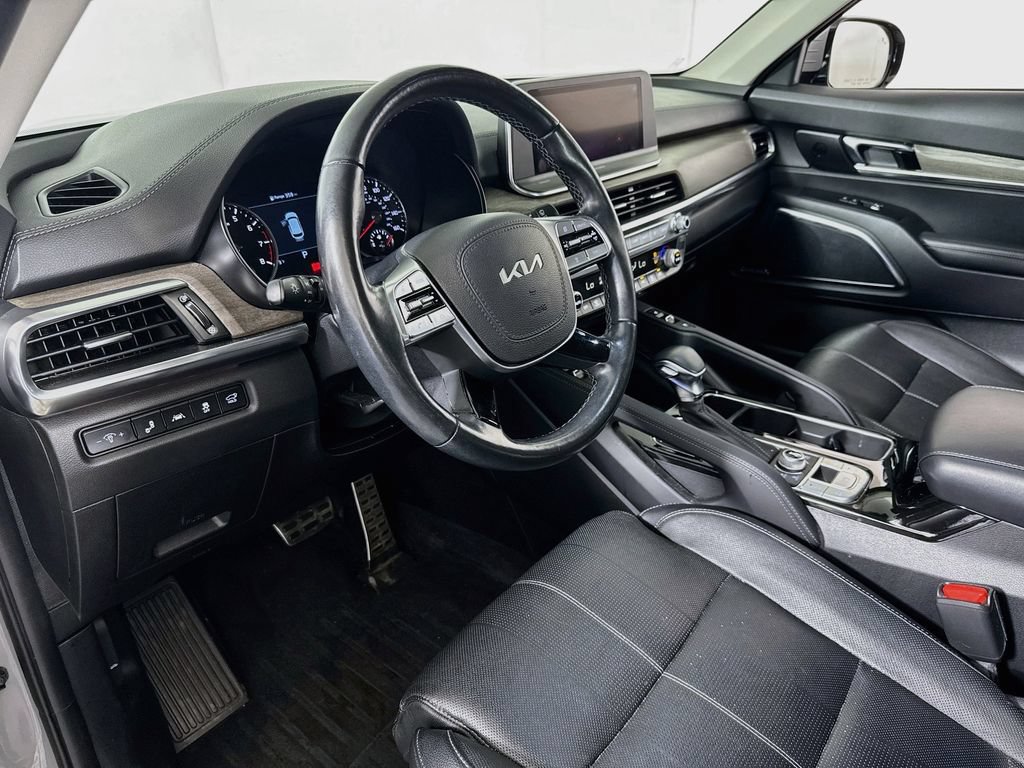 Used 2022 Kia Telluride SX w/ Nightfall Edition Package AWD/4WD image 9