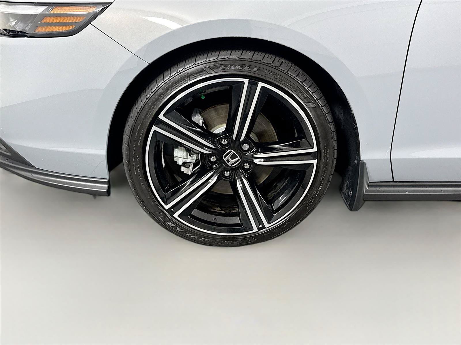 Used 2025 Honda Accord Sport image 40