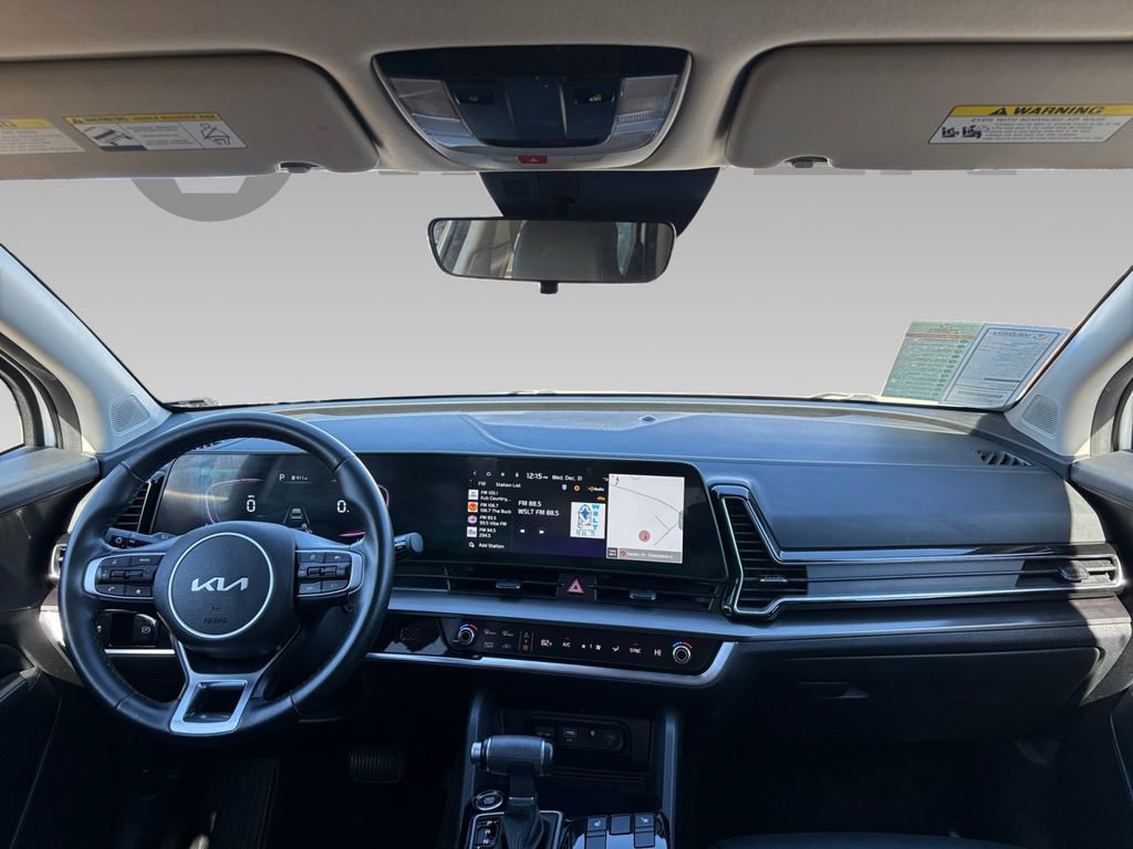 Used 2024 Kia Sportage EX image 2