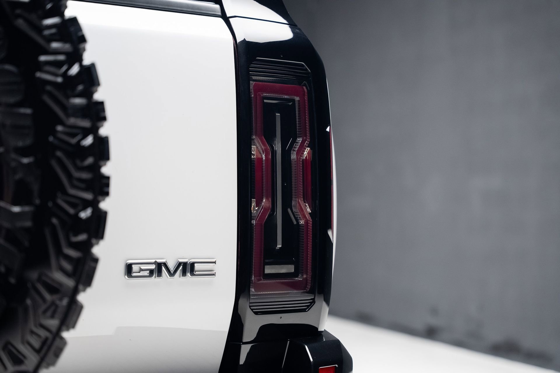 Used 2024 GMC Hummer EV 2X w/ Extreme Off-Road Package image 30