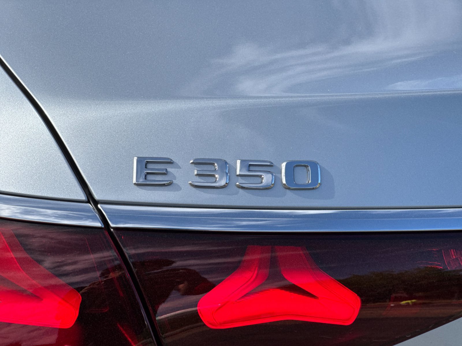 New 2027 Mercedes-Benz E 350 4MATIC Sedan image 25