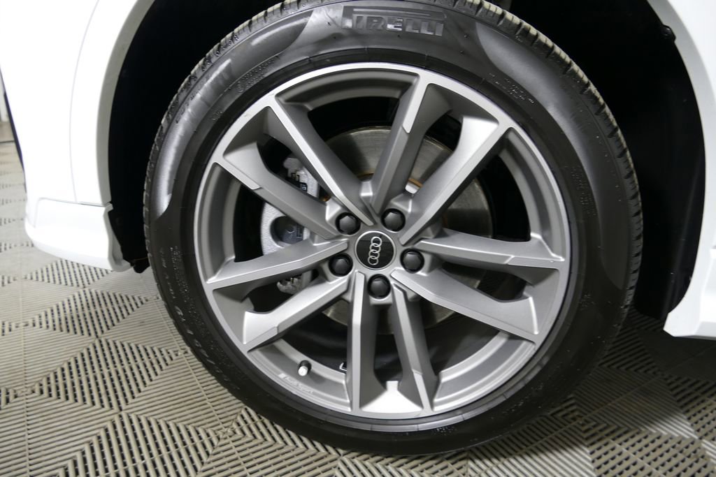 Used 2025 Audi Q3 2.0T Premium image 25