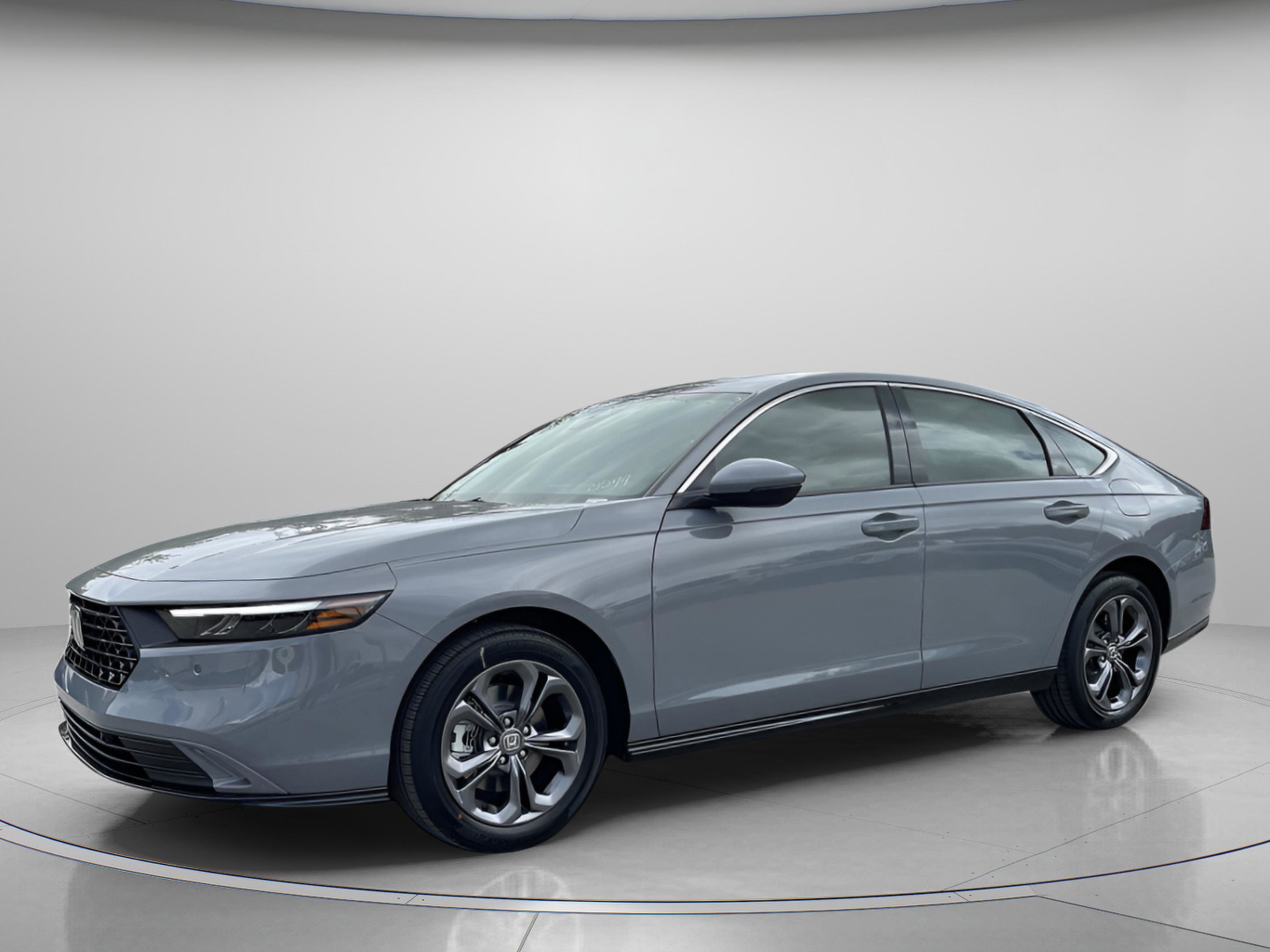 New 2025 Honda Accord EX-L image 2