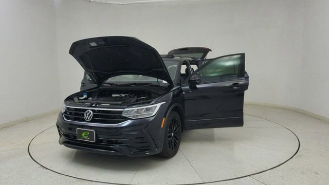 Used 2022 Volkswagen Tiguan SE R-Line image 74