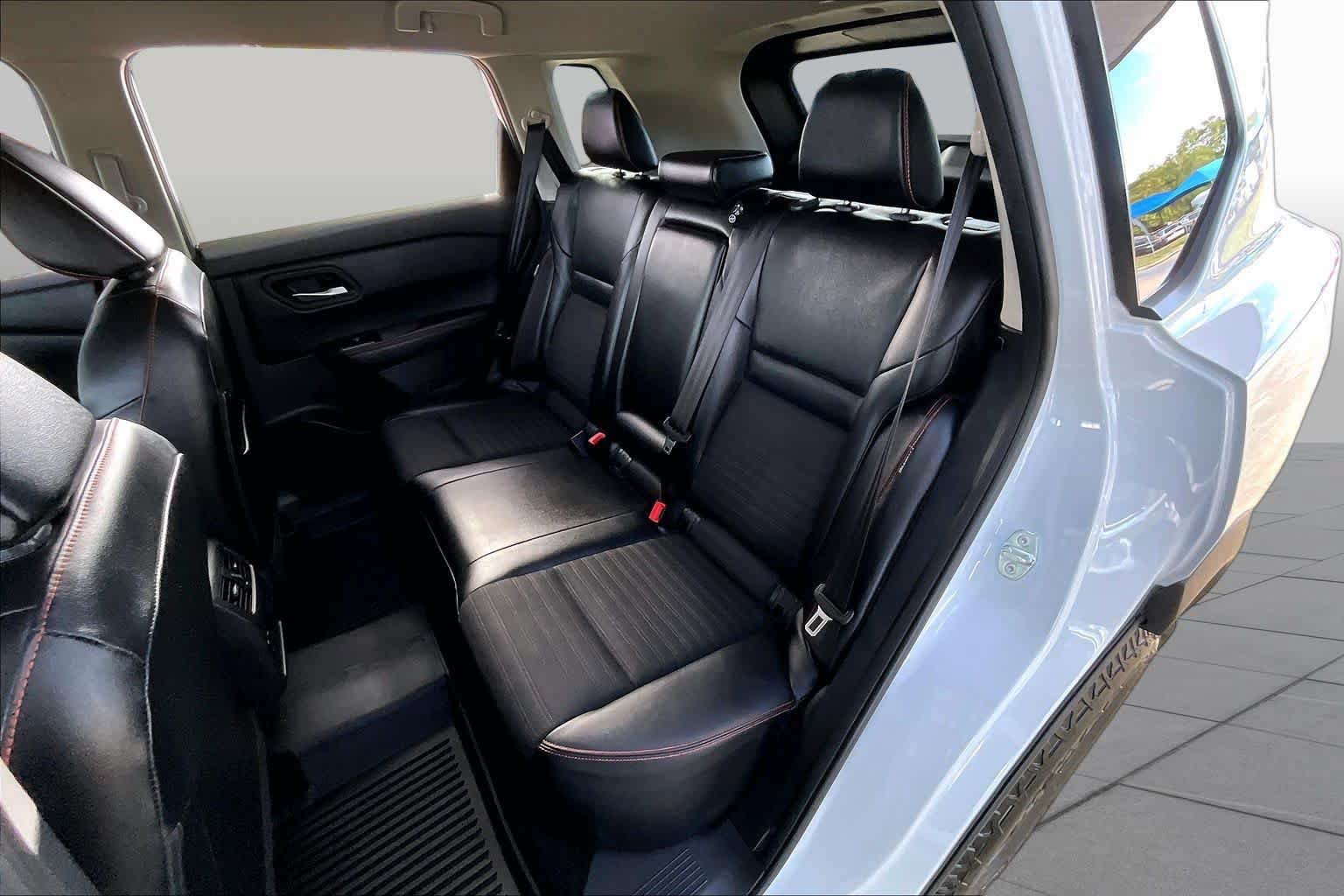 Used 2025 Nissan Rogue SV w/ Rock Creek Premium Package AWD/4WD image 21