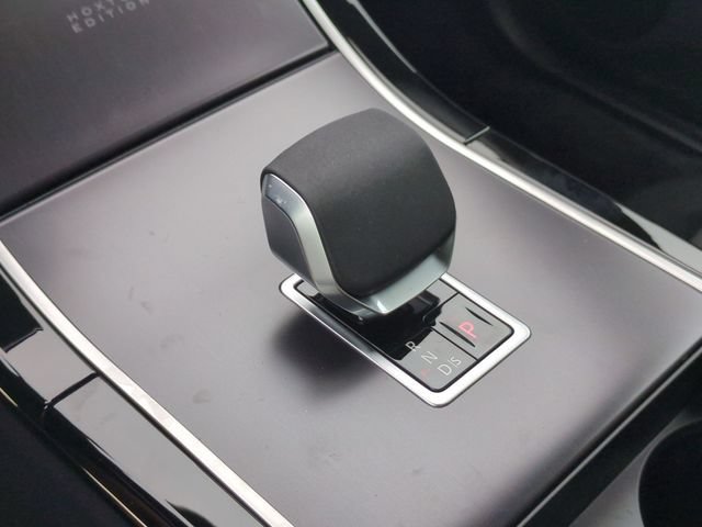 New 2026 Land Rover Range Rover Evoque Hoxton AWD/4WD image 9