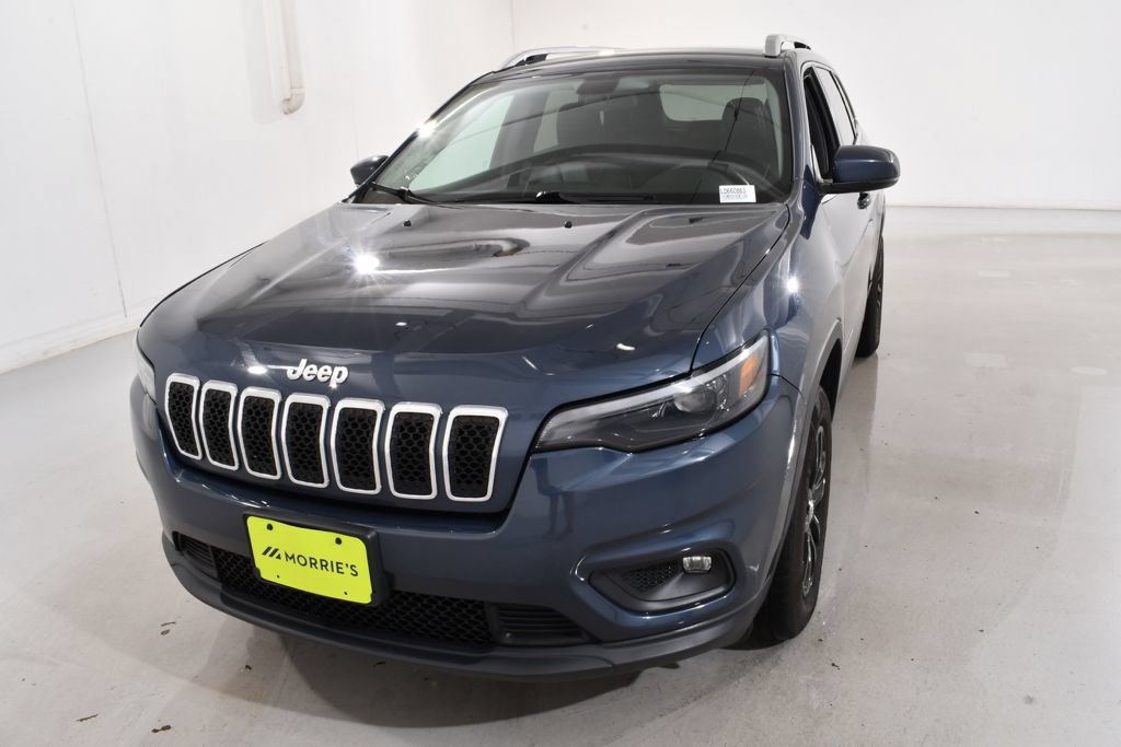 Used 2020 Jeep Cherokee Latitude Plus AWD/4WD image 2