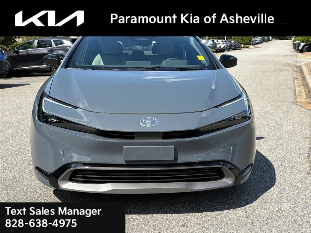 Used 2026 Toyota Prius XLE FWD image 2