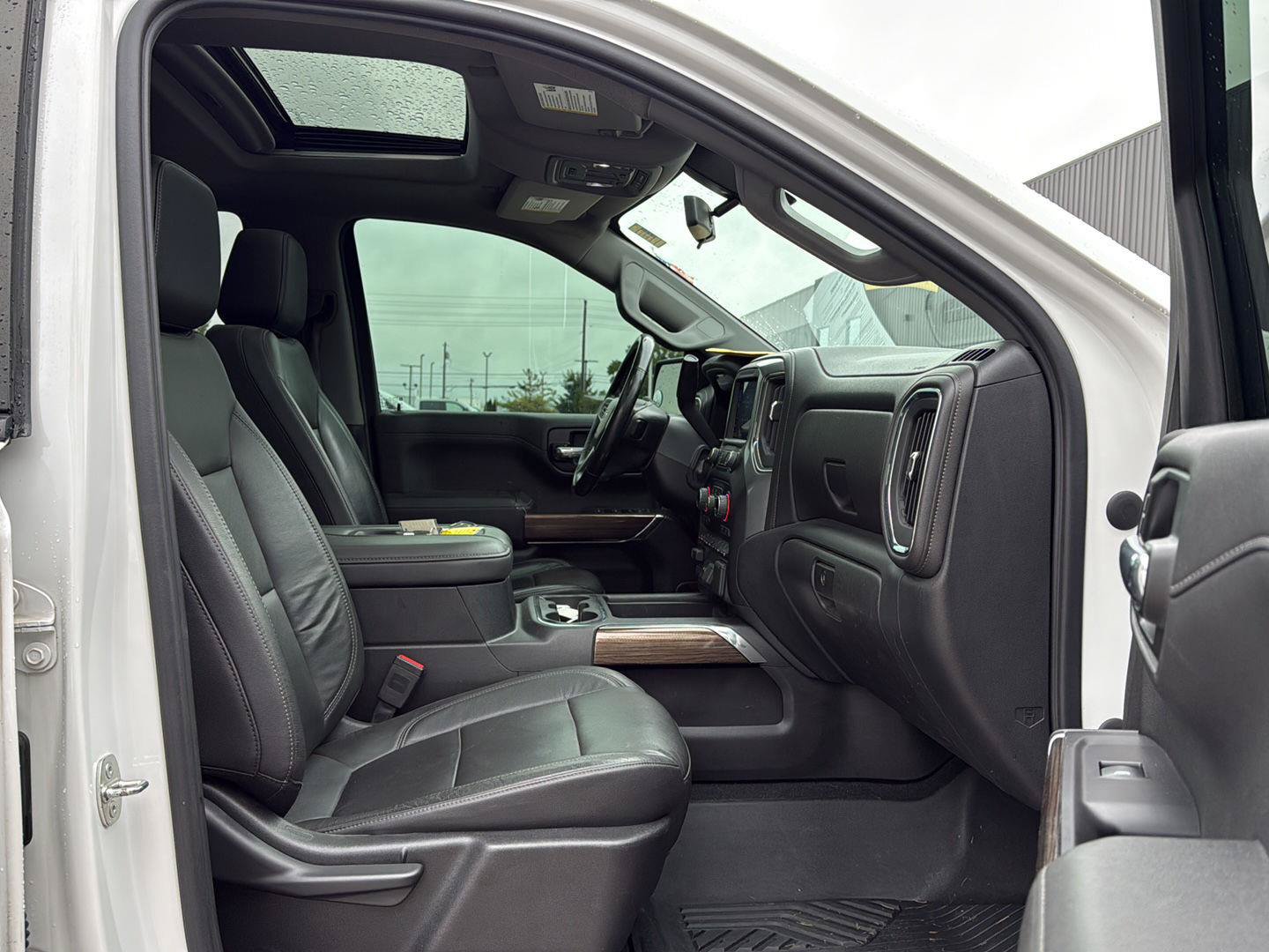Used 2020 Chevrolet Silverado 1500 LT Trail Boss AWD/4WD image 12