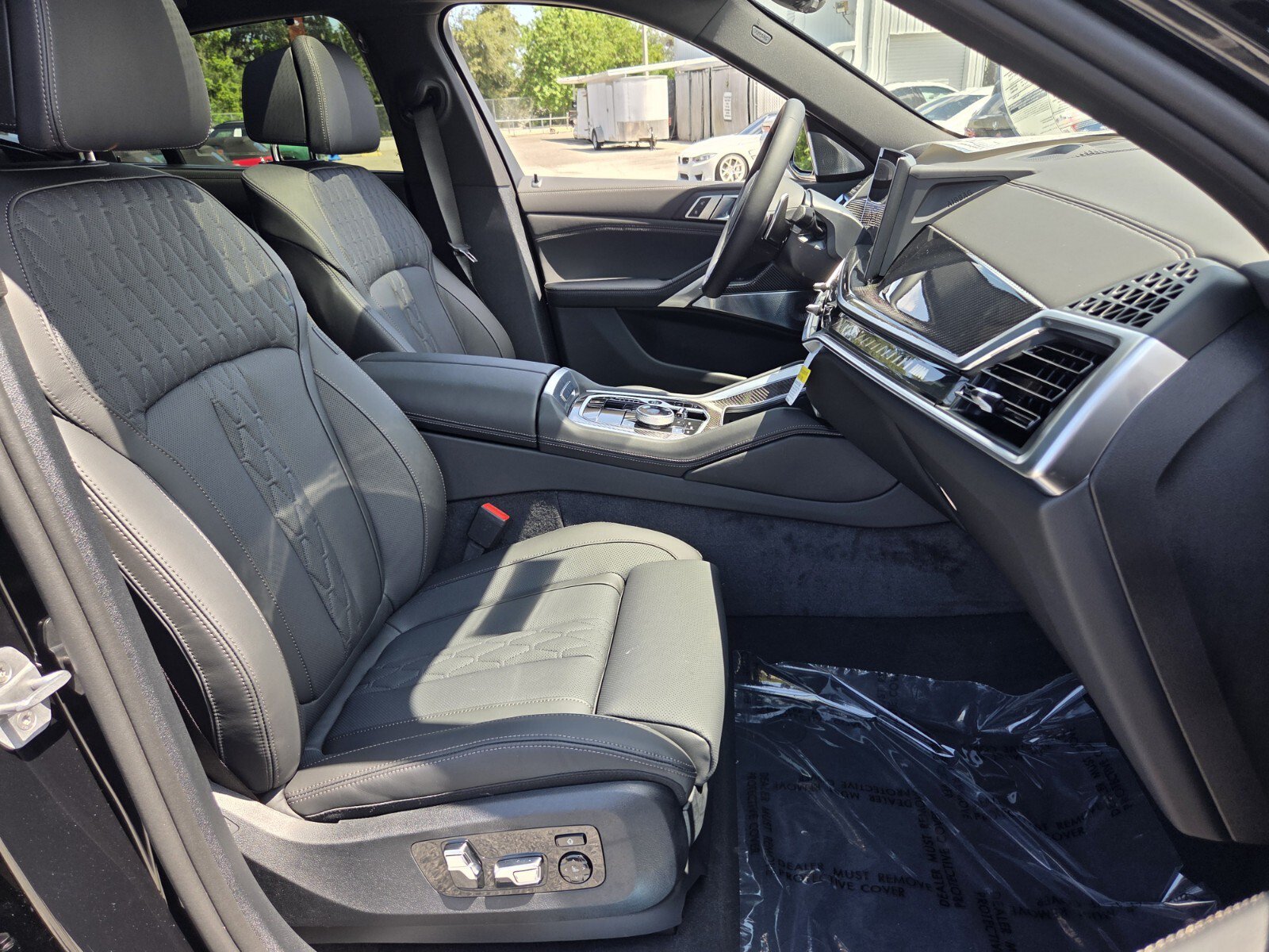 New 2027 BMW X6 M60i AWD/4WD image 17