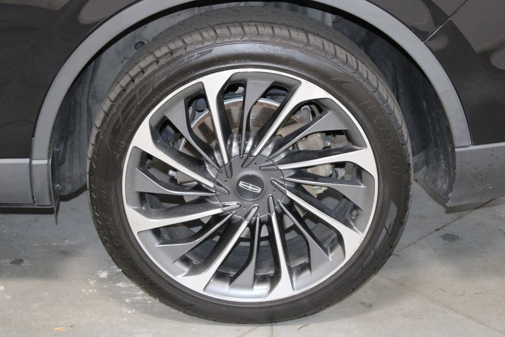 Used 2022 Lincoln Aviator Reserve w/ Equipment Group 201A image 18