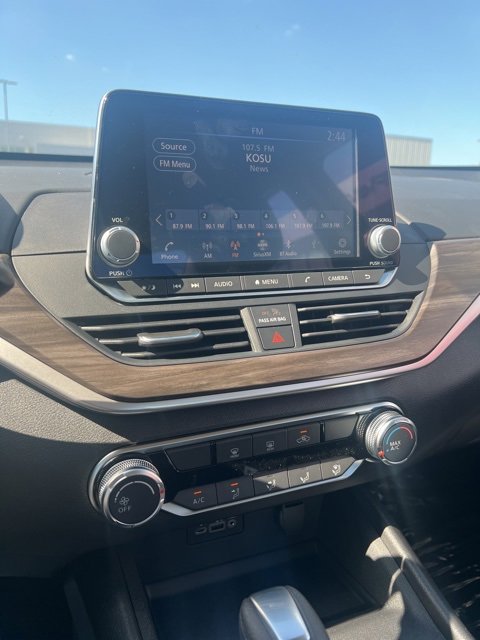 New 2025 Nissan Altima 2.5 SV image 13