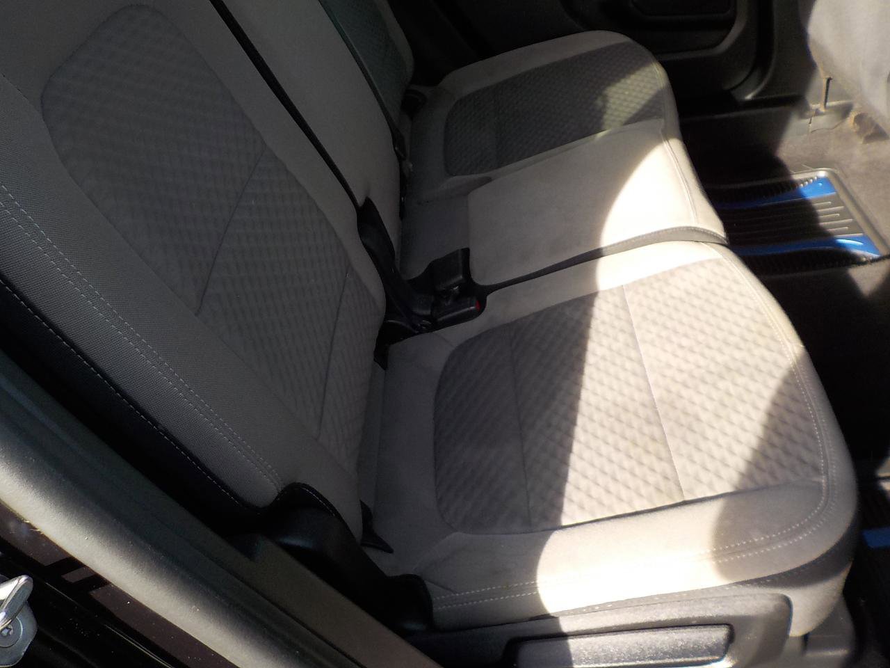 Used 2021 Ford Escape SE w/ SE Sport Appearance Package image 22