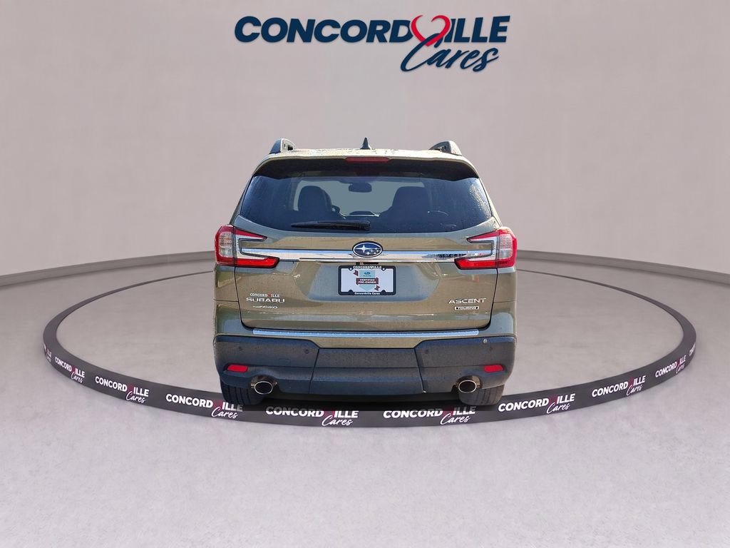 Used 2023 Subaru Ascent Touring AWD/4WD image 6