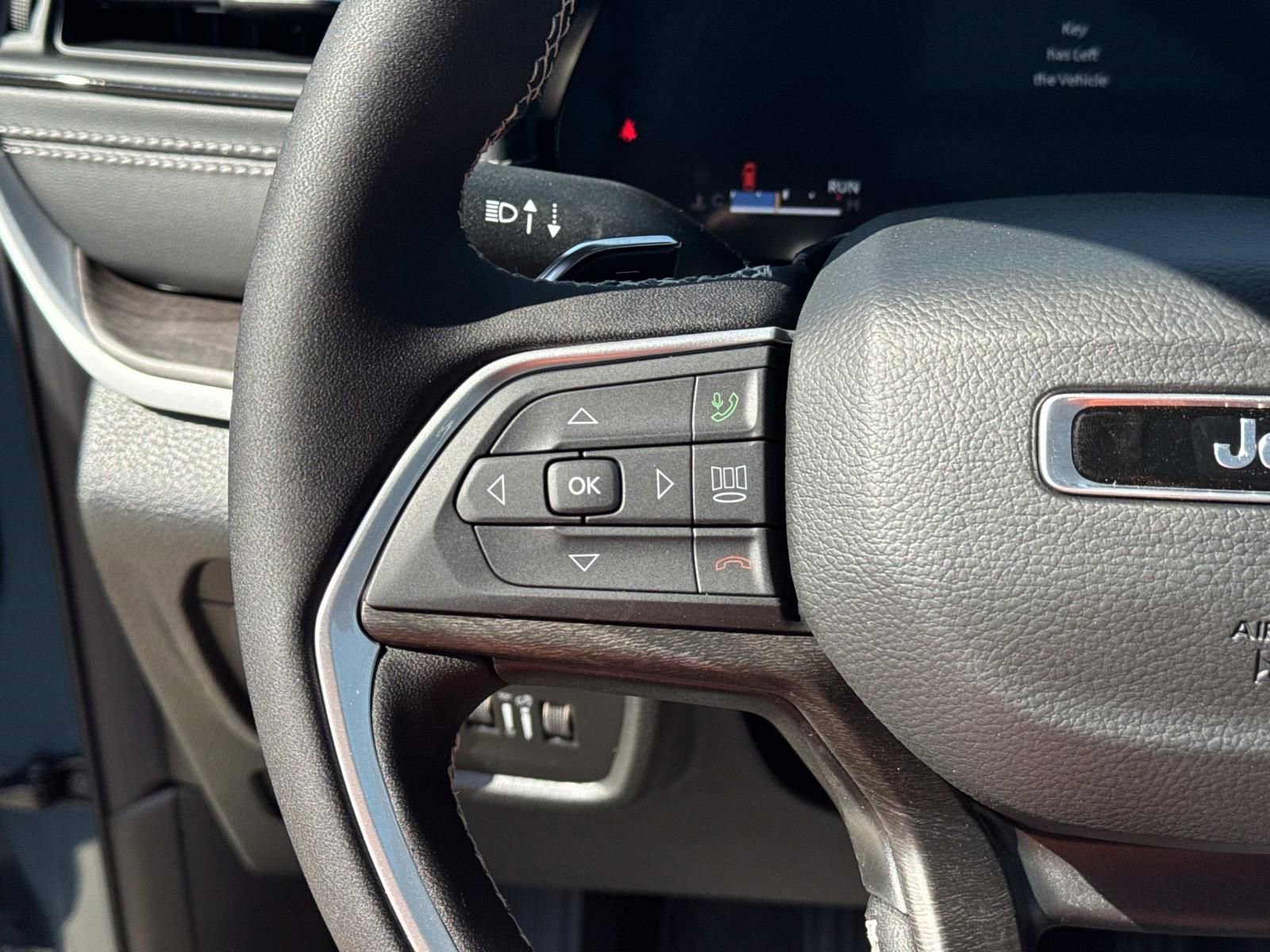 New 2026 Jeep Grand Cherokee Limited w/ Limited Altitude Package image 23