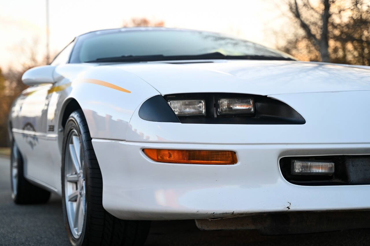 Used 1997 Chevrolet Camaro Z28 image 25