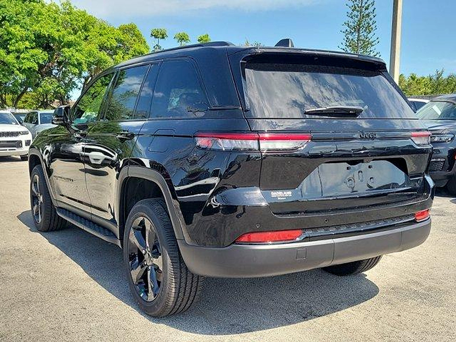 New 2024 Jeep Grand Cherokee Altitude RWD image 4