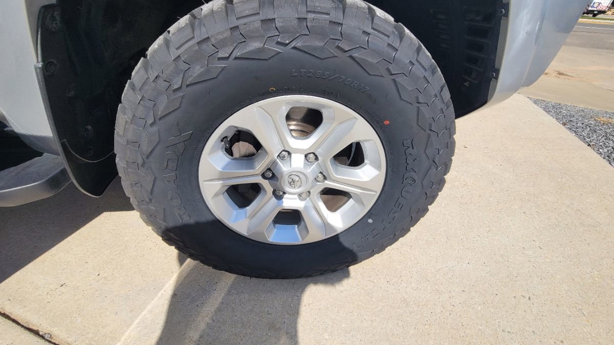 Used 2024 Toyota 4Runner SR5 image 29