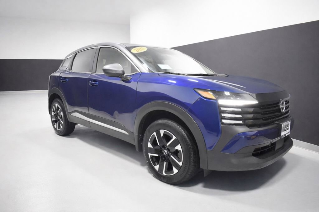 Certified 2025 Nissan Kicks SV image 7