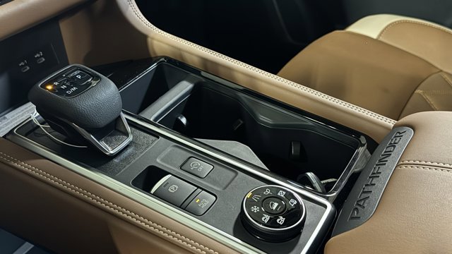 New 2026 Nissan Pathfinder Platinum image 28