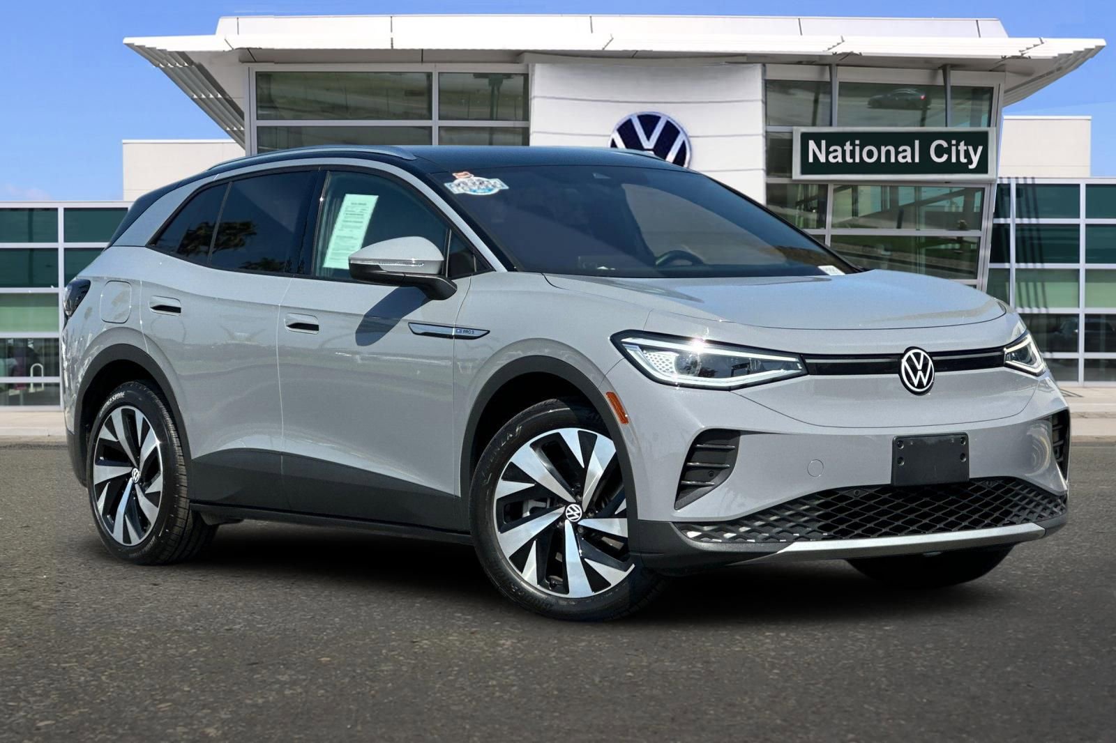 Used 2021 Volkswagen ID.4 Pro S w/ Gradient Package image 2