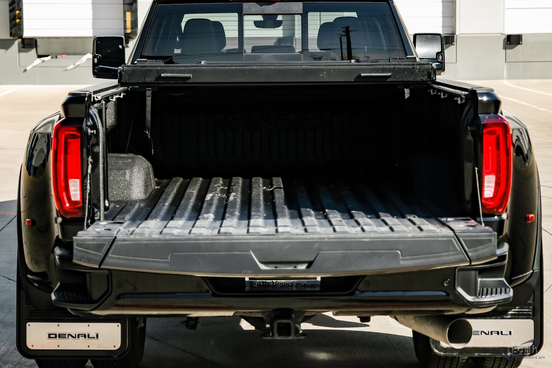 Used 2022 GMC Sierra 3500 Denali w/ Technology Package image 98