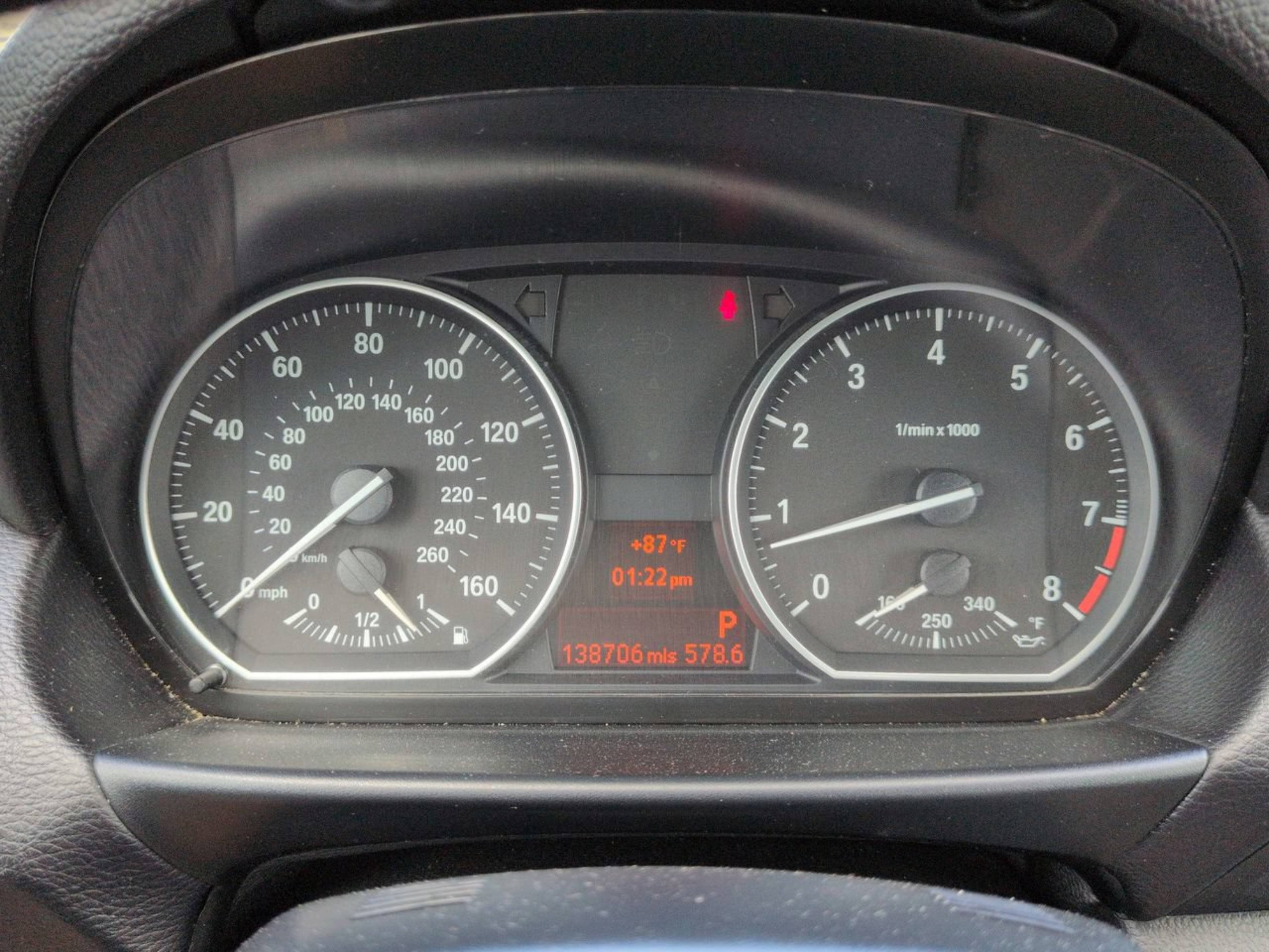 Used 2011 BMW 135i Convertible w/ Premium Pkg RWD image 30