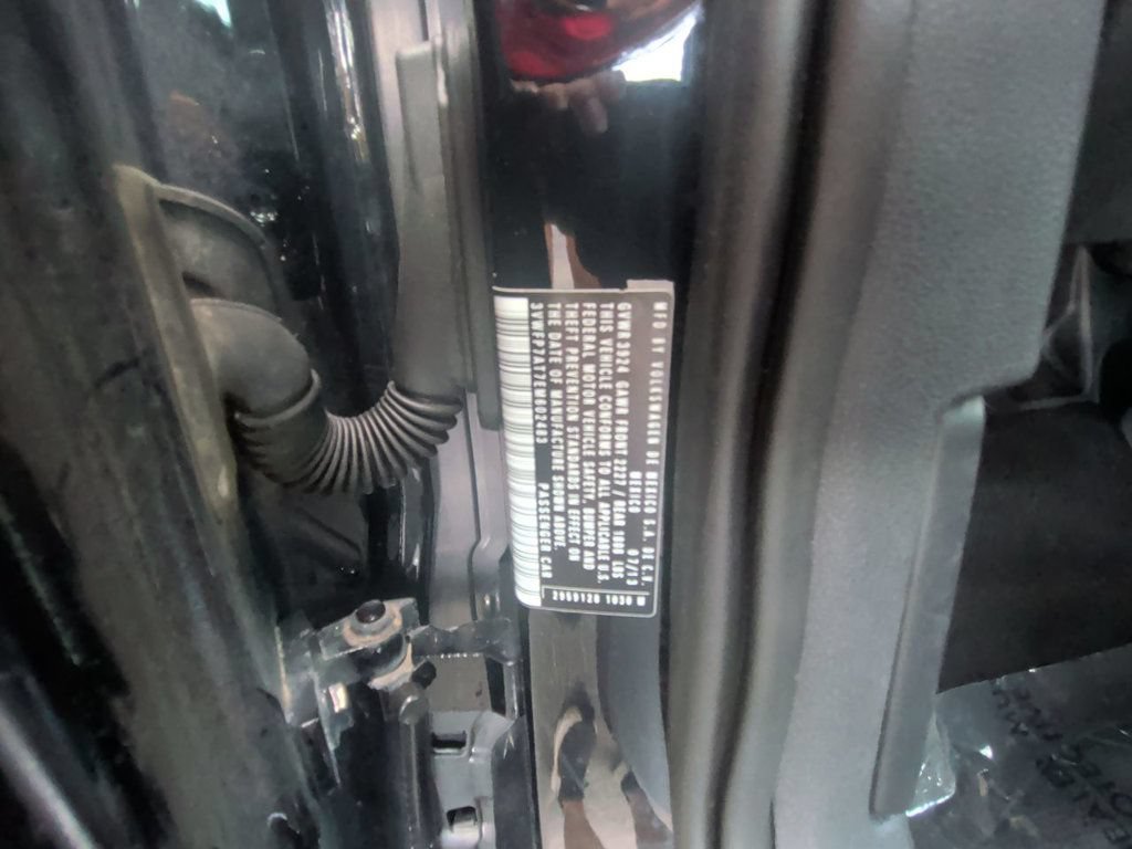 Used 2014 Volkswagen Beetle 2.5 FWD image 22