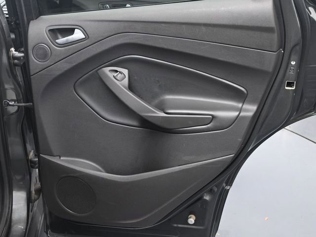 Used 2017 Ford Escape Titanium image 31